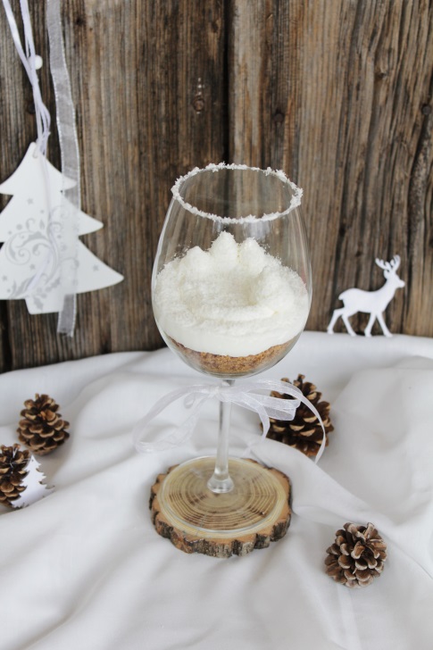 Recept za sladico Zasnežena pokrajina v kozarčku