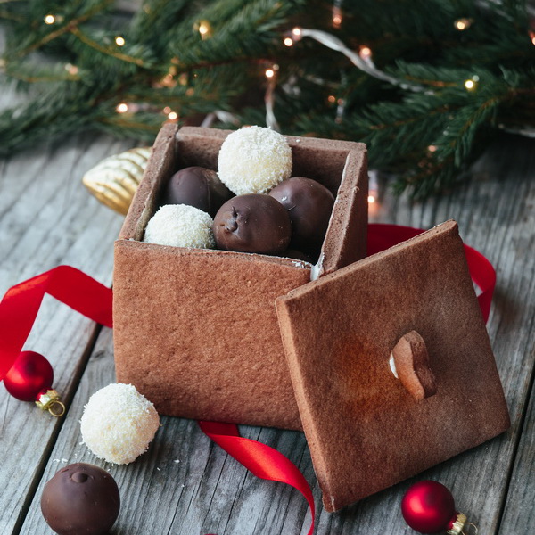 scatola-di-biscotto-praline-cocco-ricetta